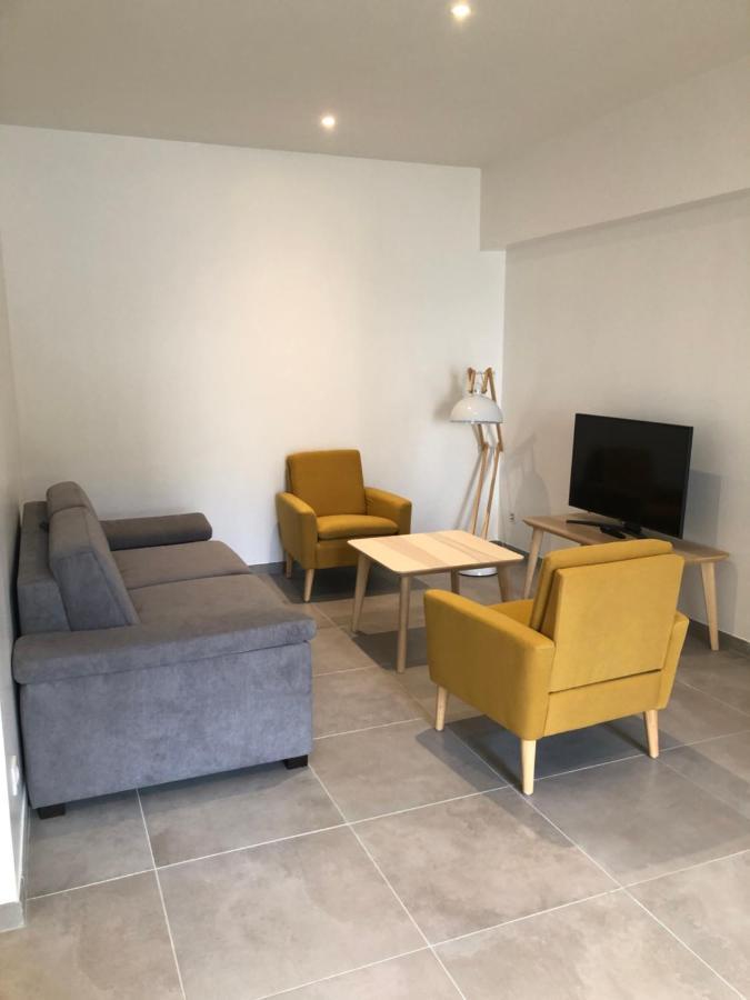 Domaine Du Fresquel Apartment Pezens Exterior photo
