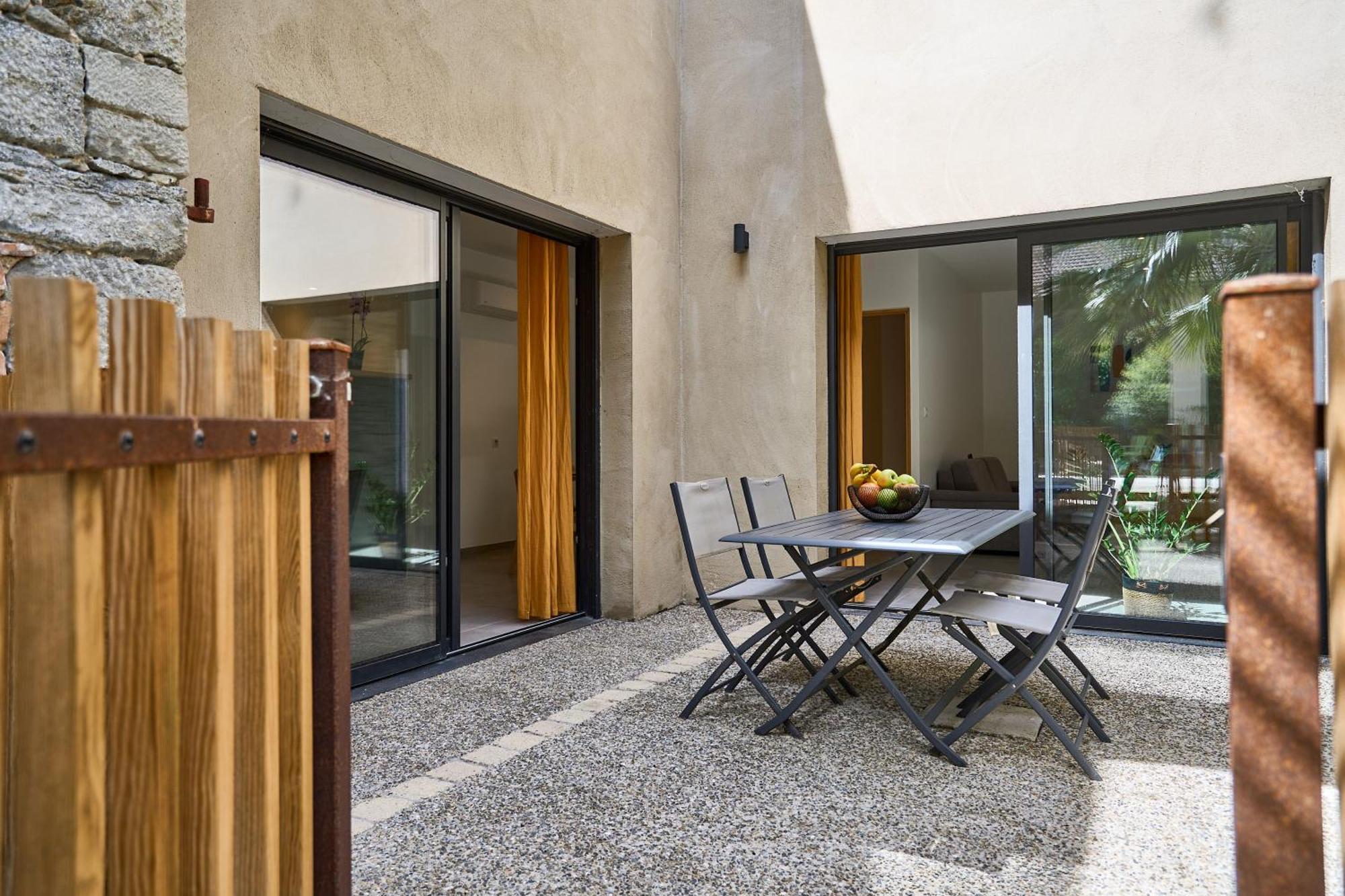 Domaine Du Fresquel Apartment Pezens Exterior photo